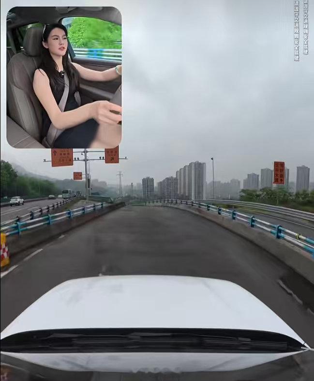 城区领航辅助NCA挑战8D重庆日前，有博主开启了城区领航辅助NCA的8D重庆挑战