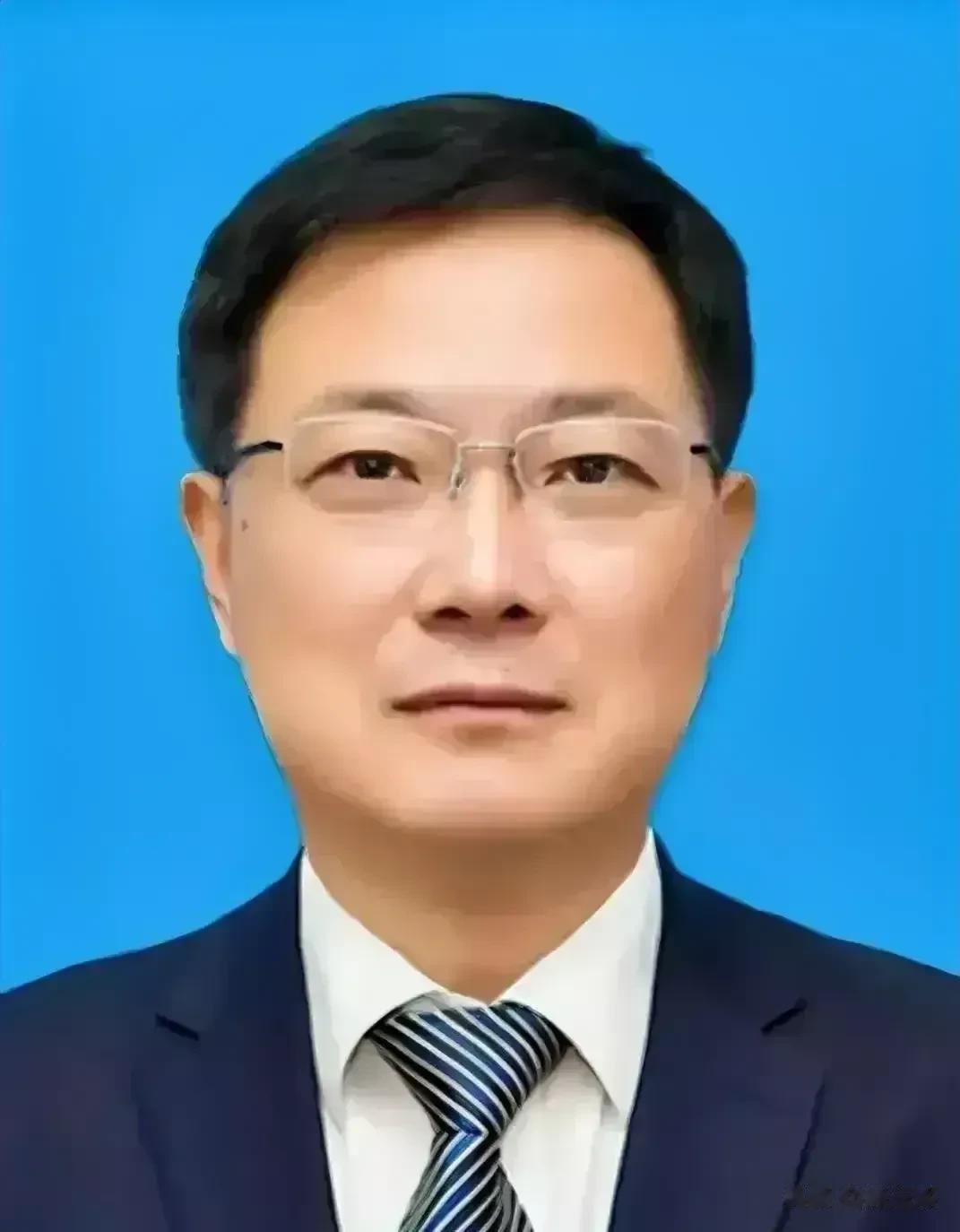 “每一个出圈的背后都有很多人在努力，只有做到真正的接地气，就一定会有人气，每一个