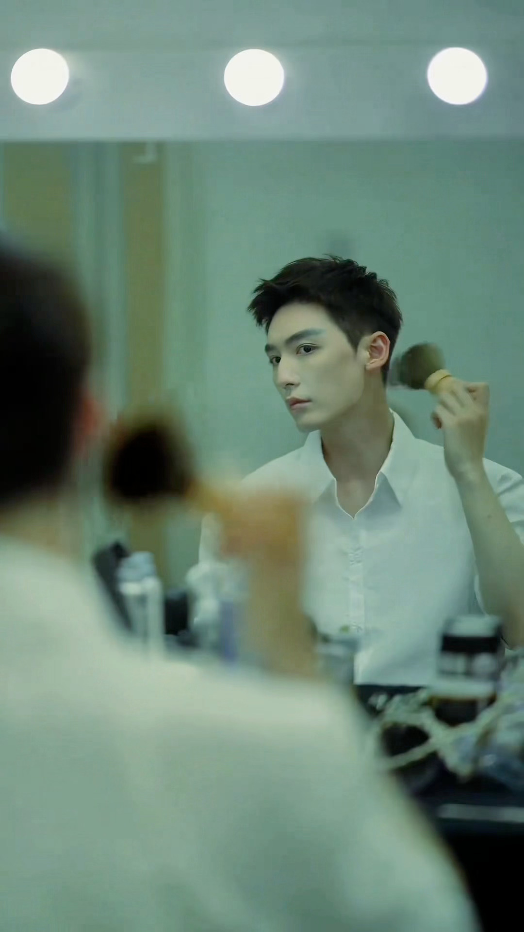 常喆宽也长得像很多人！ 居然91年的，在短国属于年纪大的了，不过比那些年纪小的显