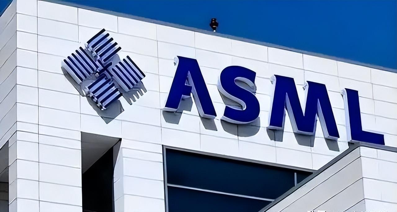都反水了！ASML、荷兰光刻机供应商相继宣布，外媒：事情闹大了

麻烦看官老爷们