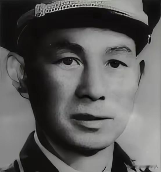 就因为结婚报告没批，长征老红军一怒之下擅自离队，结果刚出门就被鬼子抓了！更绝的是