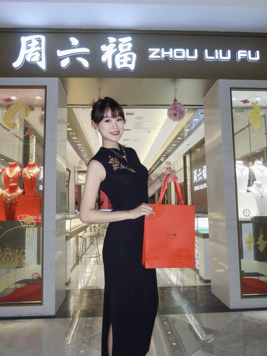 金气养人~中国女人爱黄金的血脉觉醒了！