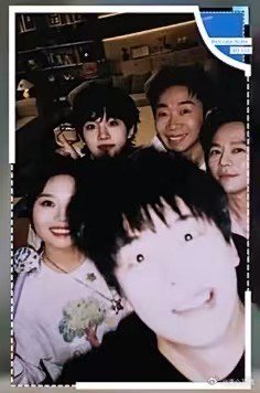吴泽林问丁程鑫是碳基生物吗 看完《我们的宿舍2》这段我真的被笑晕 拍立得罪魁祸首