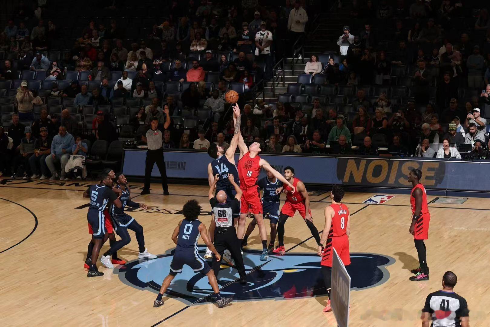 Mark一下，又一个小小里程碑达成杨瀚森转身暴扣杨瀚森生涯首次首发杨瀚森4分5板