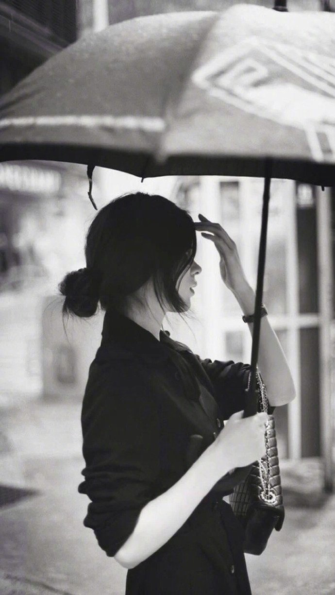 所有不尊重你的人，赌的都是你没有前途。——刘震云 