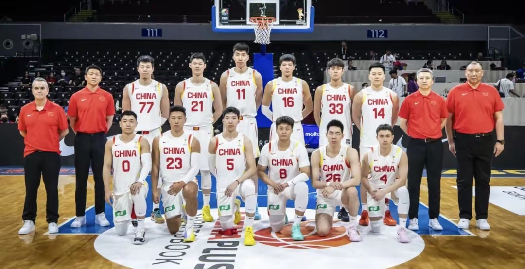 男篮世预赛-连场逆转！中国100-93中国台北 两连胜掌握出线主动权篮球中国男篮