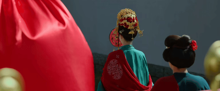 当着前任的面走向现任的婚车莫离我滴个乖乖啊！莫离你玩这么大吗！上来就是修罗场啊！