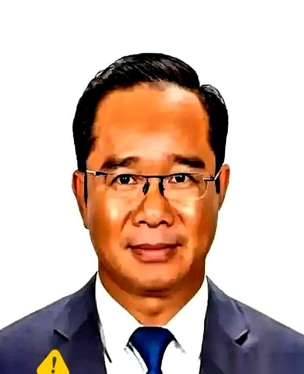 一个越南教授，当着全世界的面，话筒一扶，扔下一句实话。
他说，我个人对中国有意见