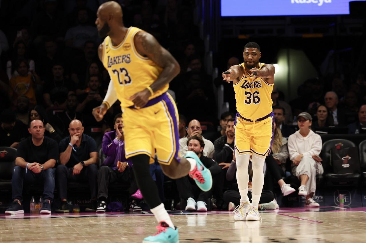 湖人是真有眼光，交易来的球员实力被严重低估！

湖人管理层在本赛季可没少被球迷批