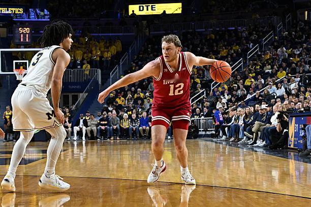 全美第3号种子密歇根大学坐镇主场以86比72战胜了印第安纳大学。本场比赛后，密歇