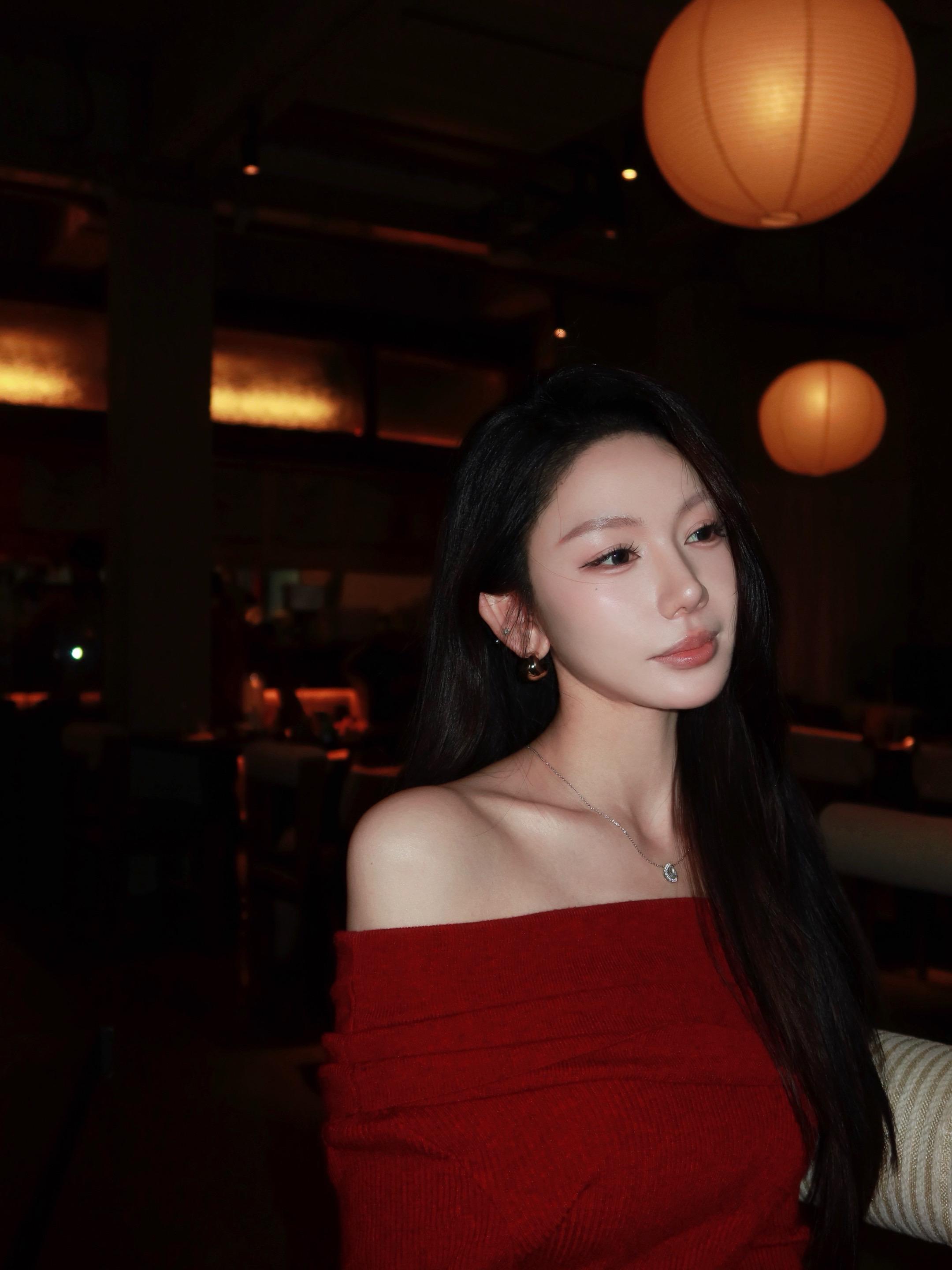 hey 520快乐。今年520还是一个人过，你要的安全感我能给你