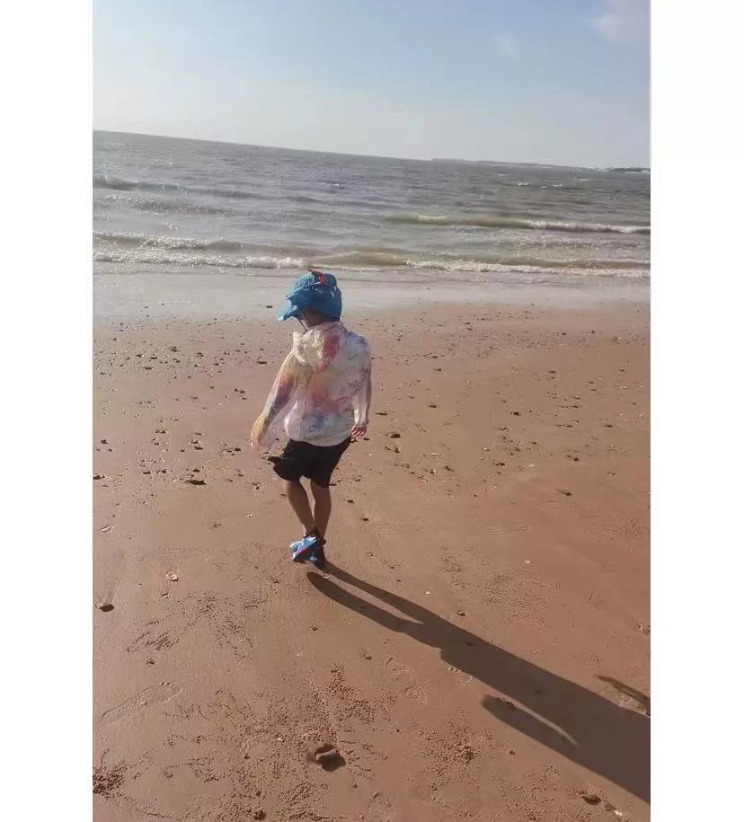 低生育率的影响开始了
带娃去上篮球课，几十个家长在聊天，听了俩小时，总结最近的情