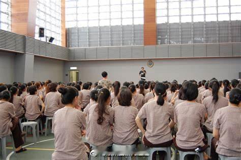 监獄消息罗湖女子監獄「香港懲教（監獄）人員制止在囚人士襲擊職員..」新界羅湖女子