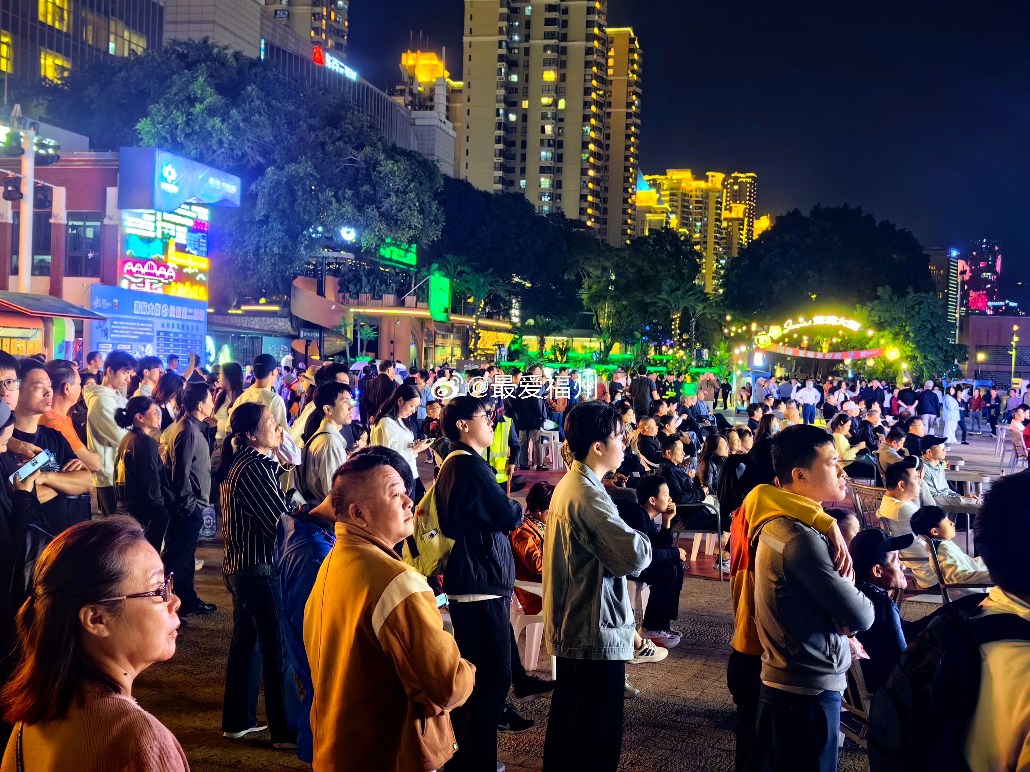 五一假期首日 闽江之心客流超7万人次 