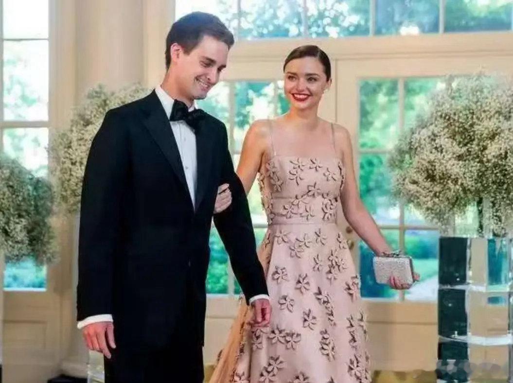 美国有对夫妇，从催债公司手里买下了一大笔医疗坏账，账面总额5.5亿美元。买完之后