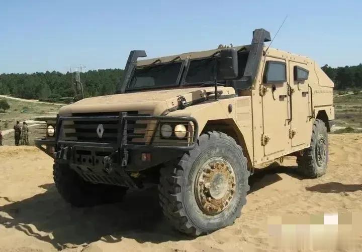  雷诺-夏尔巴人(Renault-Sherpa)是一款由法国汽车制造商雷诺公司生