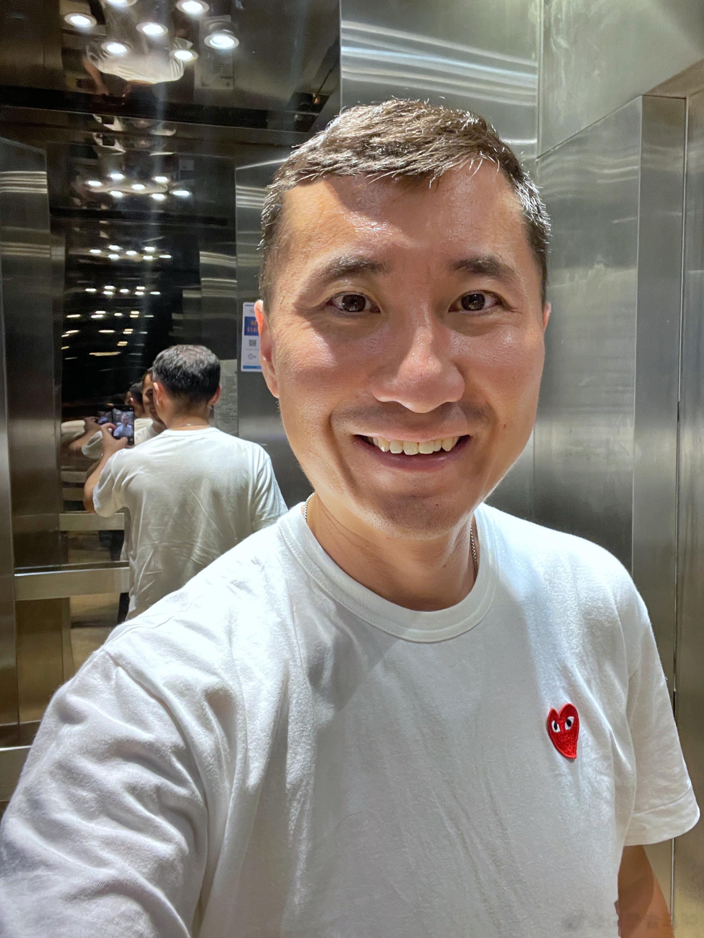 偶尔也要记得停下脚步，聆听自己的声音。好梦~~~ ​​​