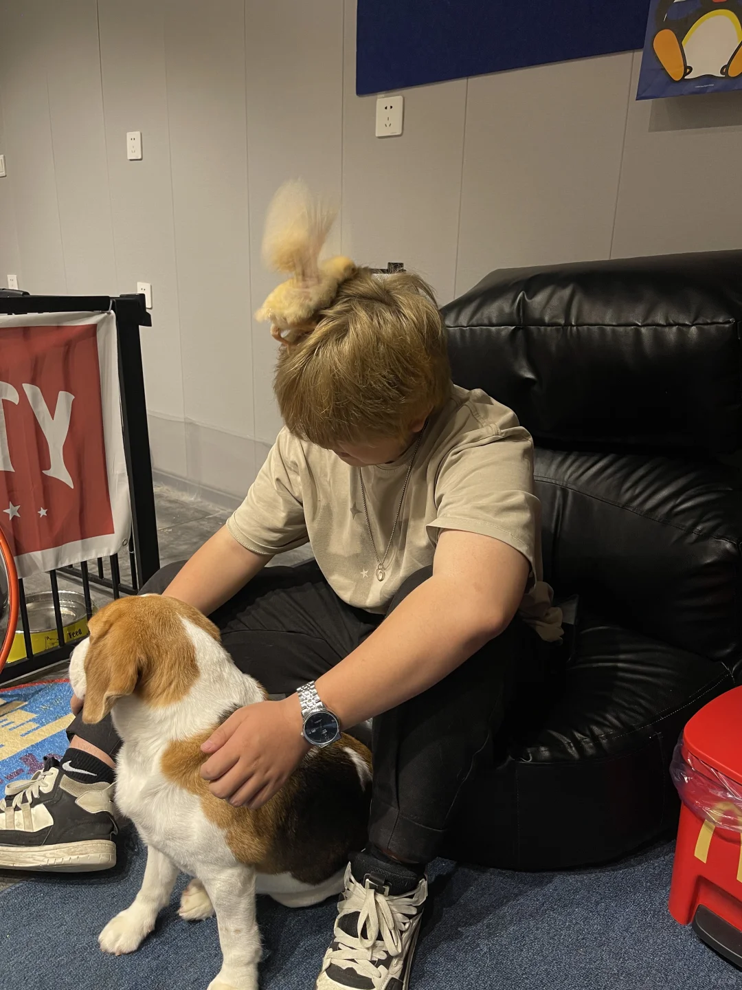 撸比