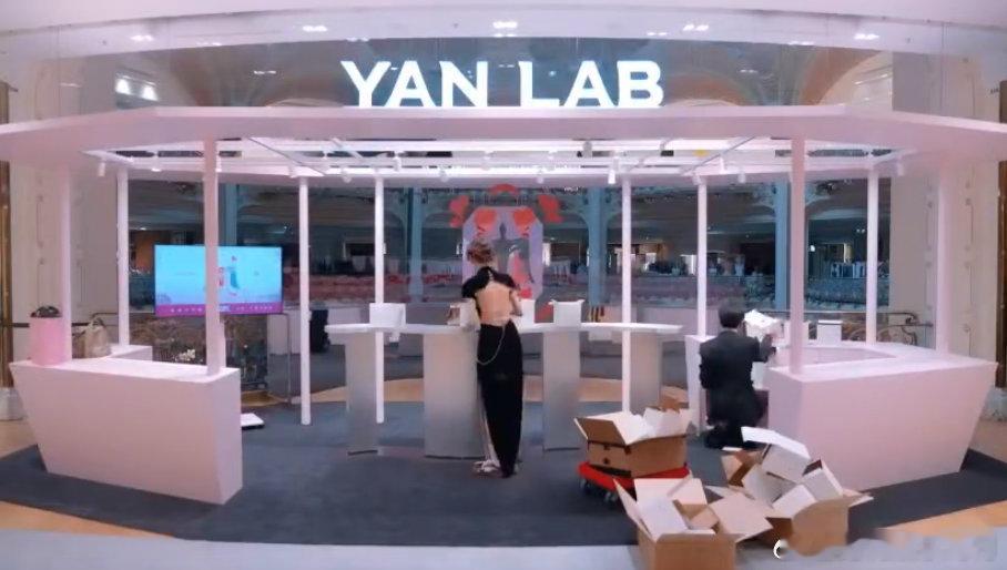 谁给张予曦毕雯珺递个创业剧本巴黎合伙人 距离老佛爷专柜开业还有半小时，张予曦和毕