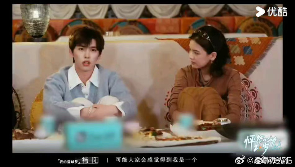 内耗型小孩写几千字跟父母和解隐忍坚持苦练球技从不喊累，面对亲情矛盾只能独自消化情