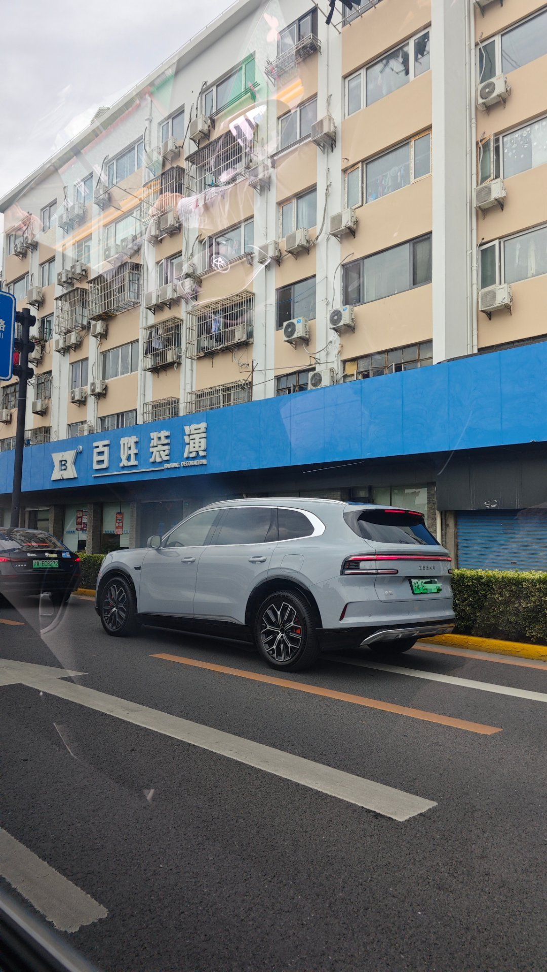 极氪8X相比9X还是差点意思！ 