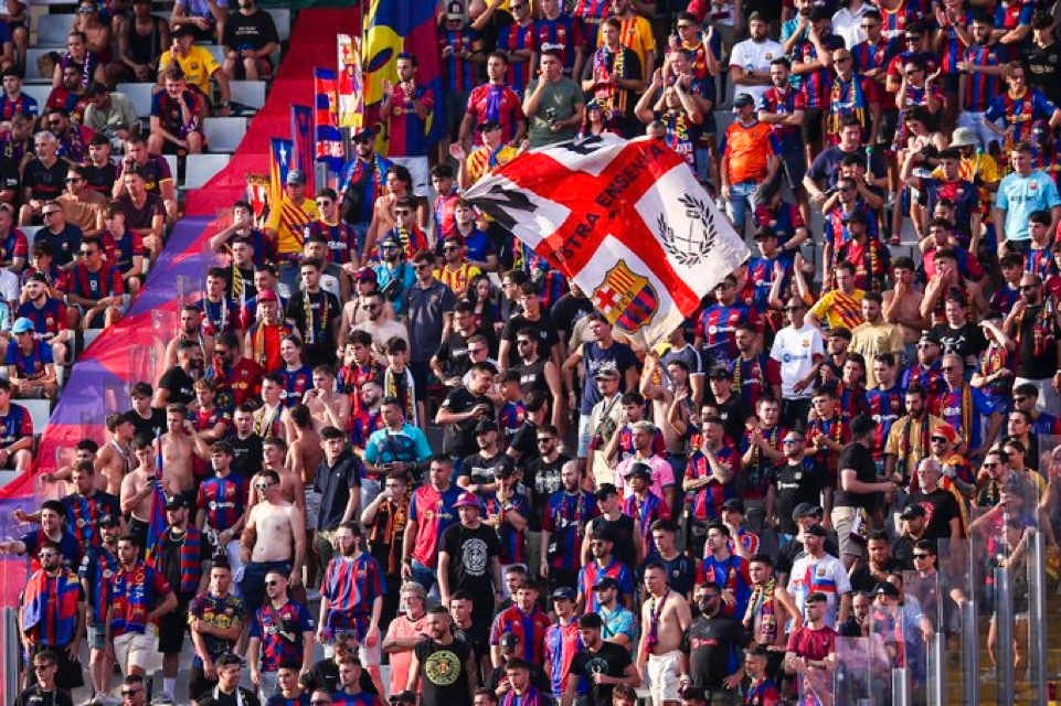 今天奥林匹克体育场有 46448 名球迷！在现场的萨米们快来晒照！！#巴萨vs毕