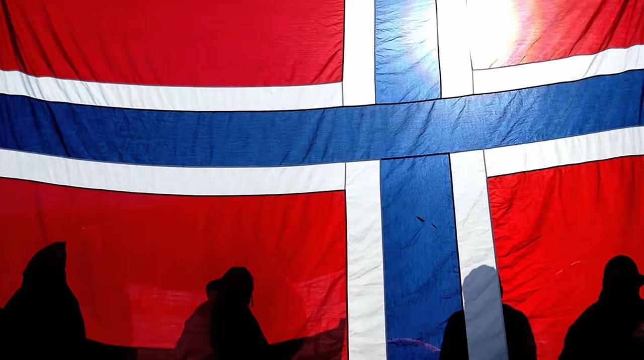 近日，挪威首相斯特勒对媒体表示：现在是时候与丹麦合并了！”他表示丹麦首相弗雷泽里