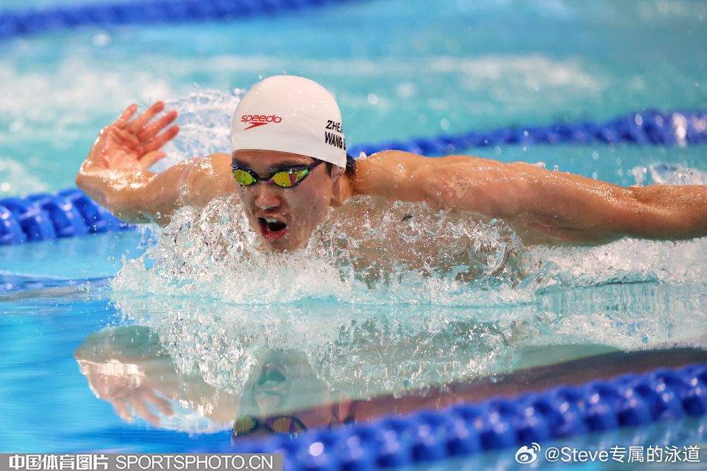 汪顺的2026🏊🏻♂️｜你有多坚持，就有多强大。年度体育榜样力量顺流而上游泳