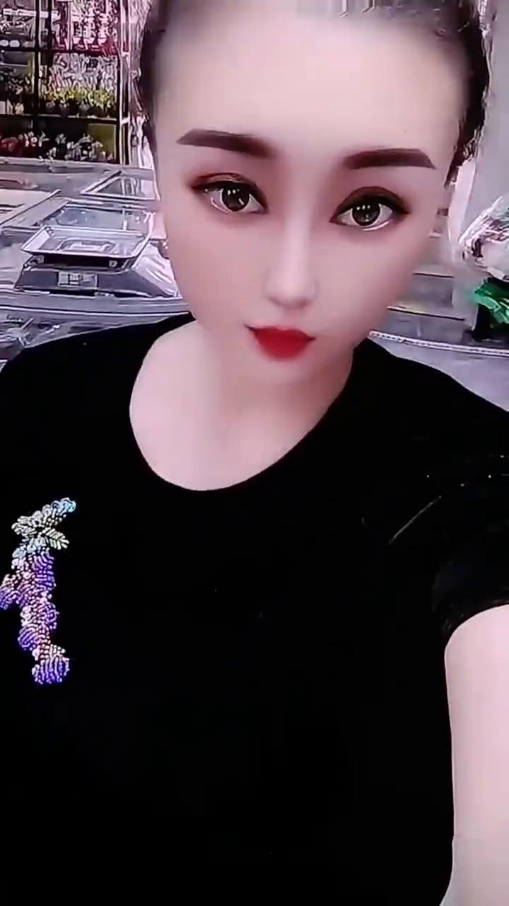 爸爸。