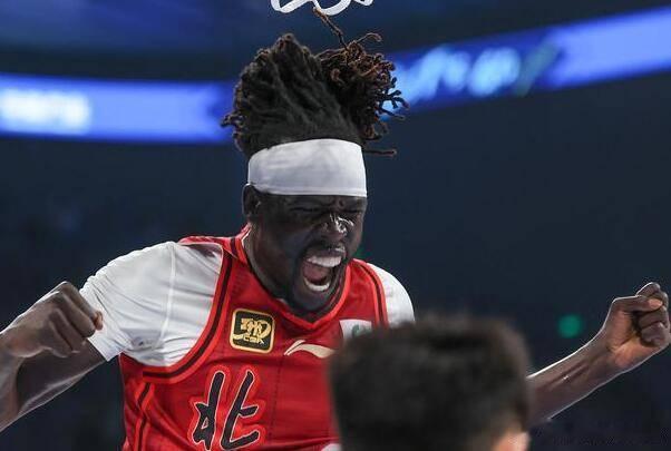 北京外援奥莫特自宣离队 媒体人：不适应CBA吹罚------北京时间12月21日