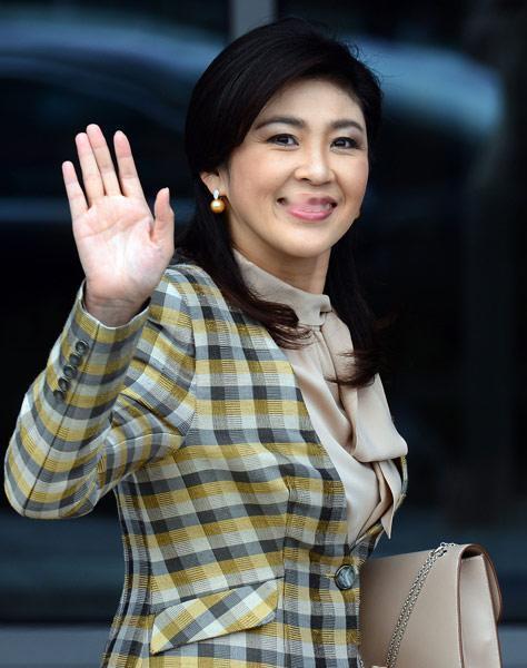 英拉算不算是中国人？
英拉本身是泰国第28任总理，也是泰国历史上第一位女性总理，