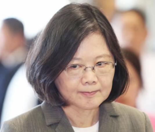 蔡英文罕见发声：“我是台湾人并没有错，我是中国人，因为我是念中国书长大的，受的是