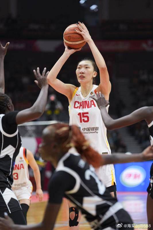 表现-张子宇11分苦撑内线 韩旭李月汝14中4状态低迷-----北京时间3月14