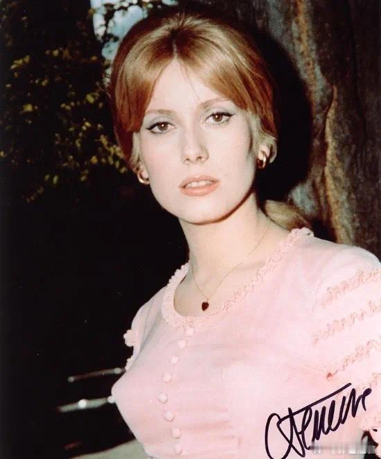 #欧美电影[超话]# 凯瑟琳·德纳芙（Catherine Deneuve）。#法