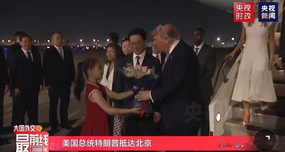 特朗普若想改善中美关系，可做的事还真不少。首先，在贸易问题上得拿出诚意。之前美国