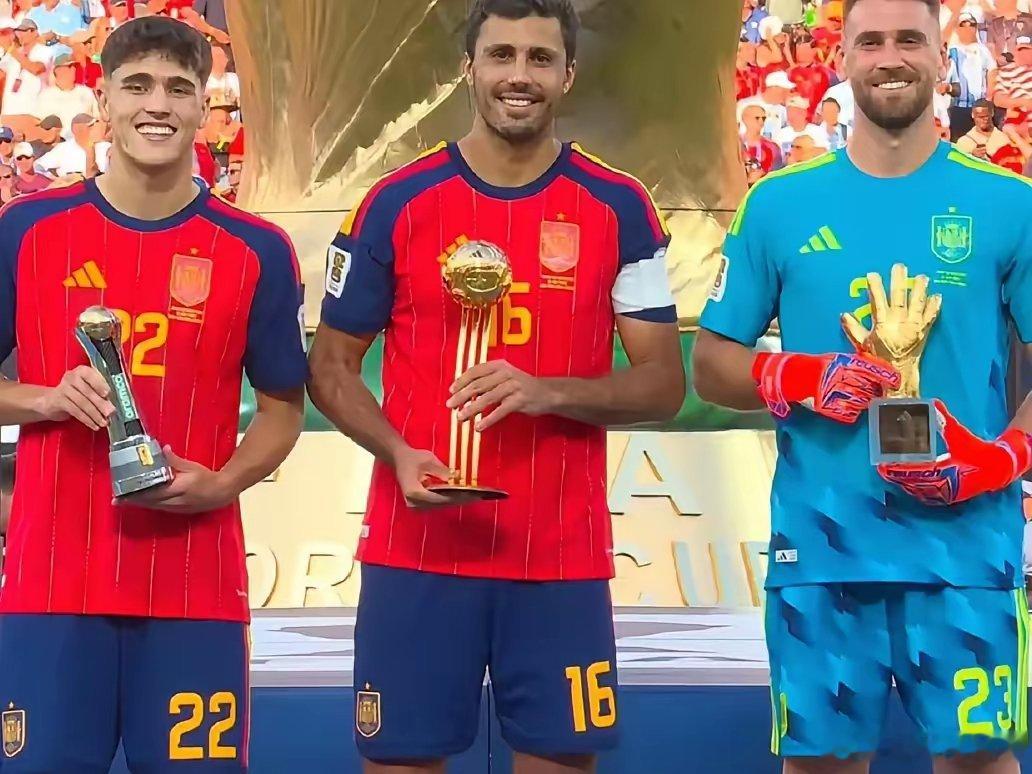 西班牙获得2026世界杯冠军!罗德里获世界杯金球奖🏆乌奈西蒙获得金手套奖🏆库