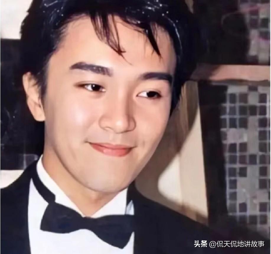 很多人一提星爷，先想到“无厘头”“演技封神”，反倒忘了他的长相本身就是“天选演员