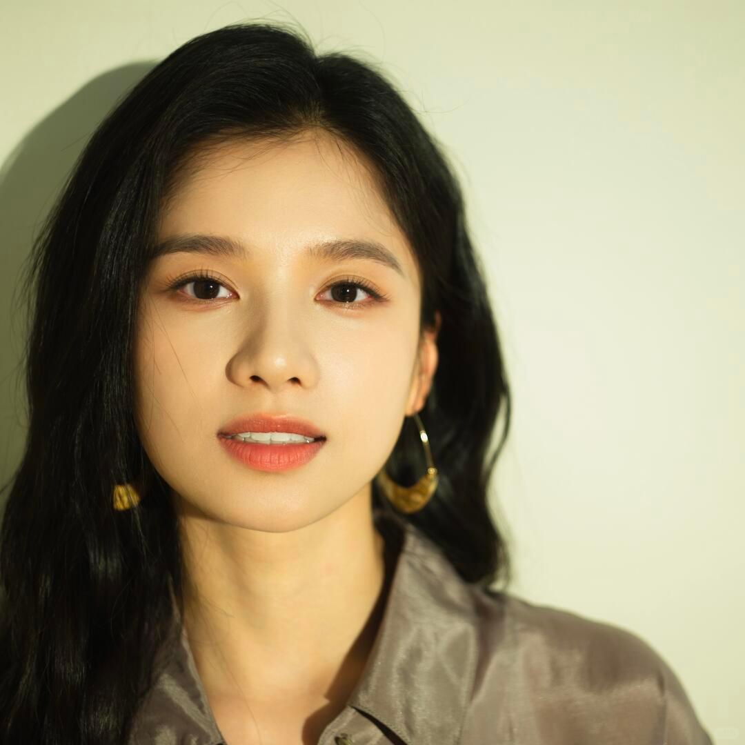 全世界最伟大的男女主诞生了李现镜头下的张婧仪，我可以接受雾里青边拍边播李现拍的张