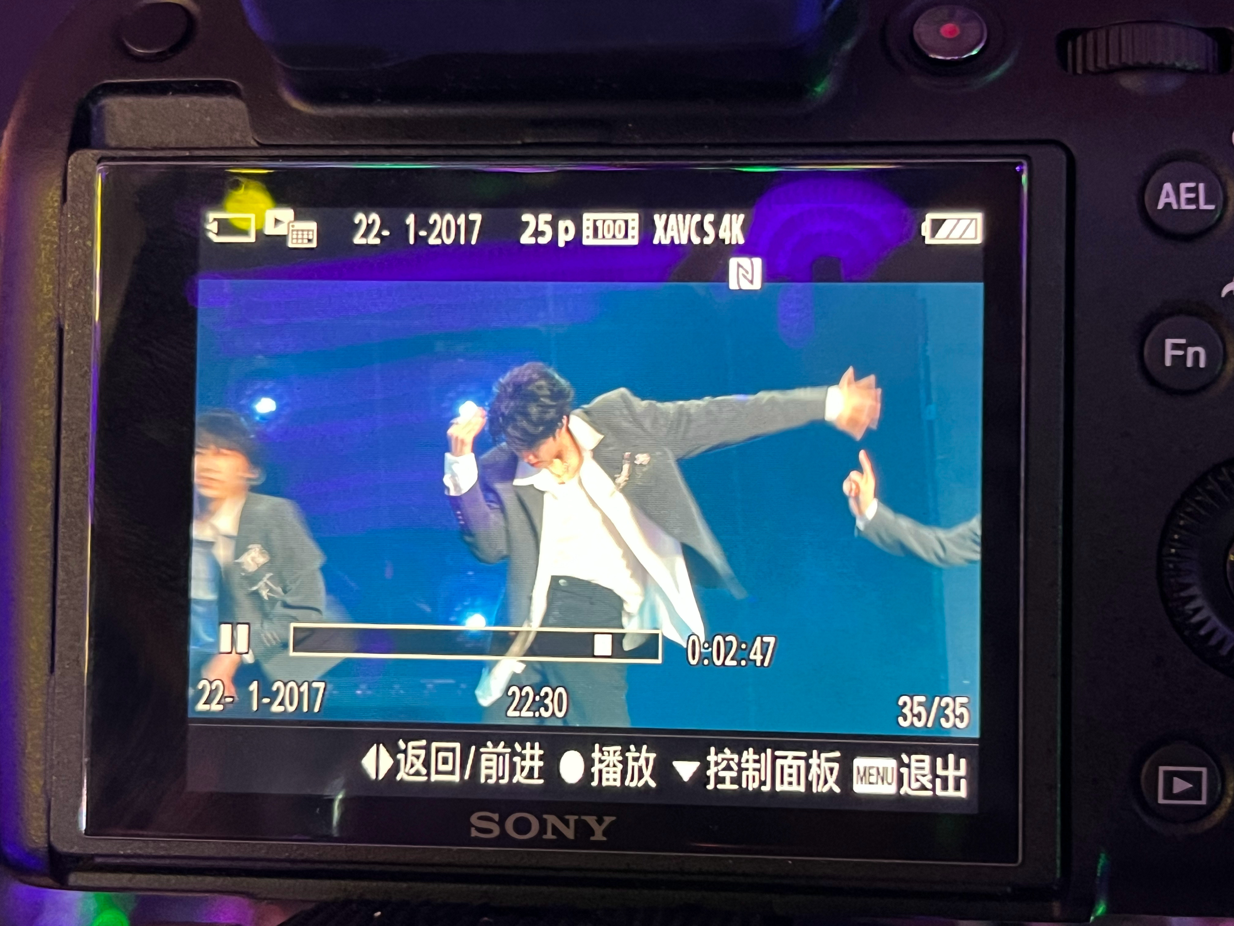 相册里翻到的一张 他好帅啊。 