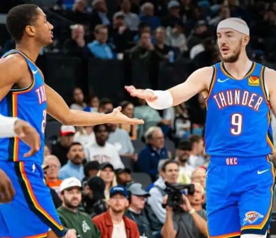 北京时间11月6日11：00，NBA常规赛卫冕冠军雷霆队客场PK波特兰开拓者！