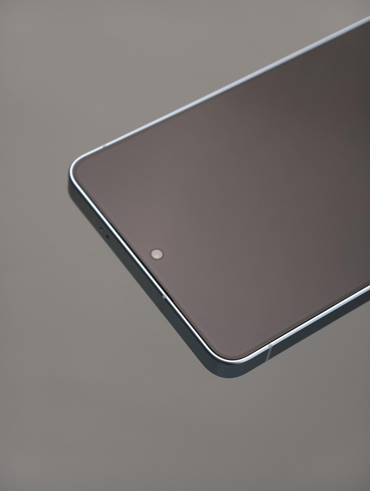 全屏钢化膜多见，和屏幕一样大小的AR钢化膜真就这一款
这款三星s26ultra的