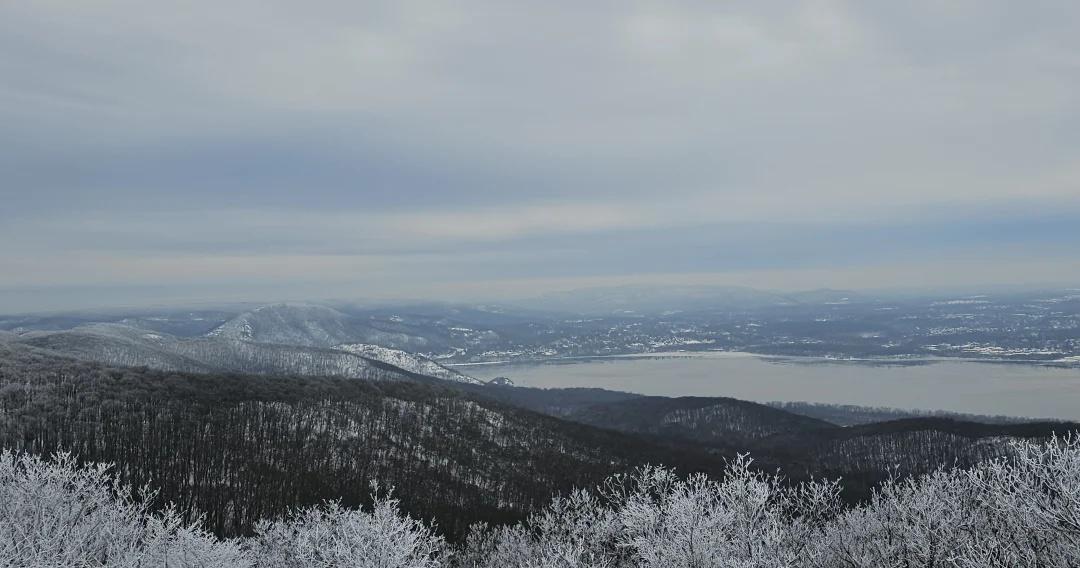 纽约 | 无车体面徒步攻略 Beacon (雪景版）
我们走的是 Fishkil