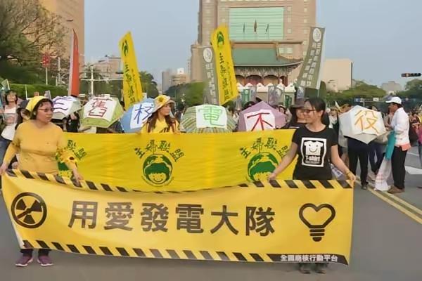 岛内“用爱发电大队”机会来了。
台湾近三成LNG来自中东卡塔尔，如今霍尔木兹海峡