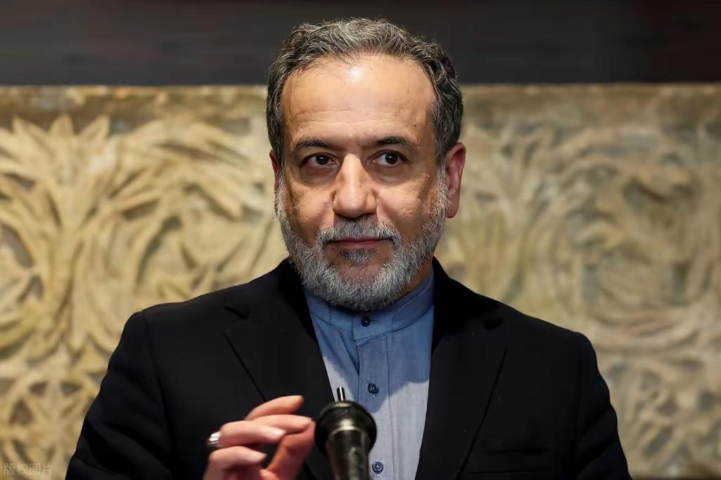 2026年4月25日，伊朗国防部放了个"战略大招"——停火前最后一刻，他们只用了