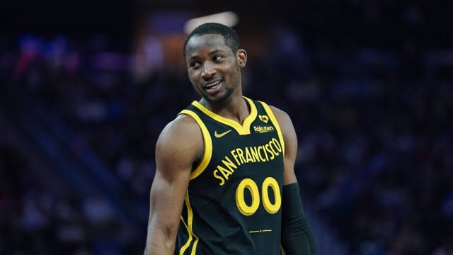 勇士库明加一对苦命鸳鸯   极限拉扯的苦命鸳鸯 勇士总经理邓利维：“我知道库明加