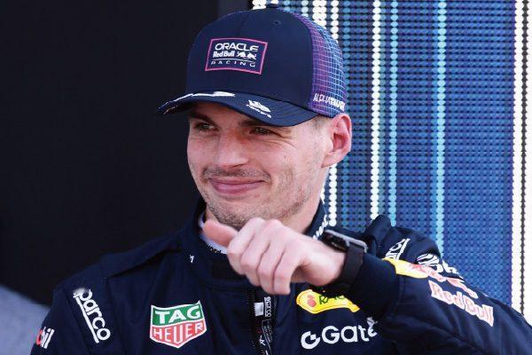 F1迈阿密站：维斯塔潘的“柠檬黄”头盔
维斯塔潘佩戴与红牛夏季限量版饮料同色的柠