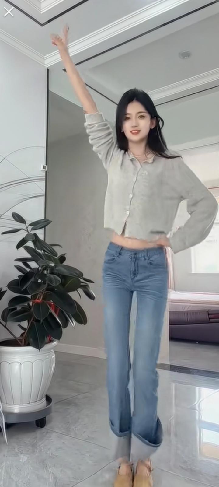 生活不用太拥挤，有一点甜，就够支撑很久。