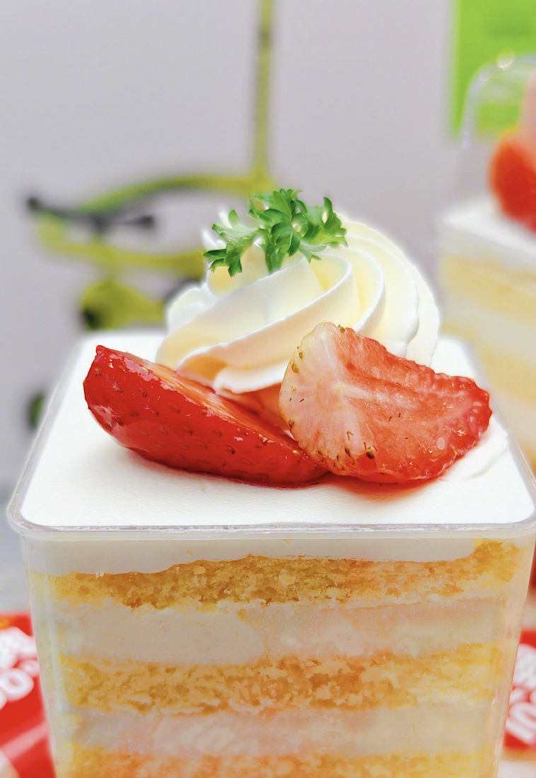 硬核研究所【糖吃太多会衰老得更快】第一批奶皮子糖葫芦受害者现身 大多数人都无法拒