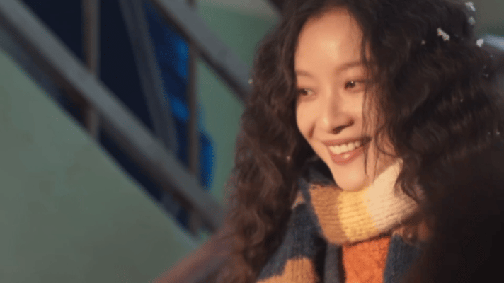 倪妮有神转场了真的被倪妮这个转场惊艳到！音乐、灯光一瞬切换，利落分开冰冷现实与温