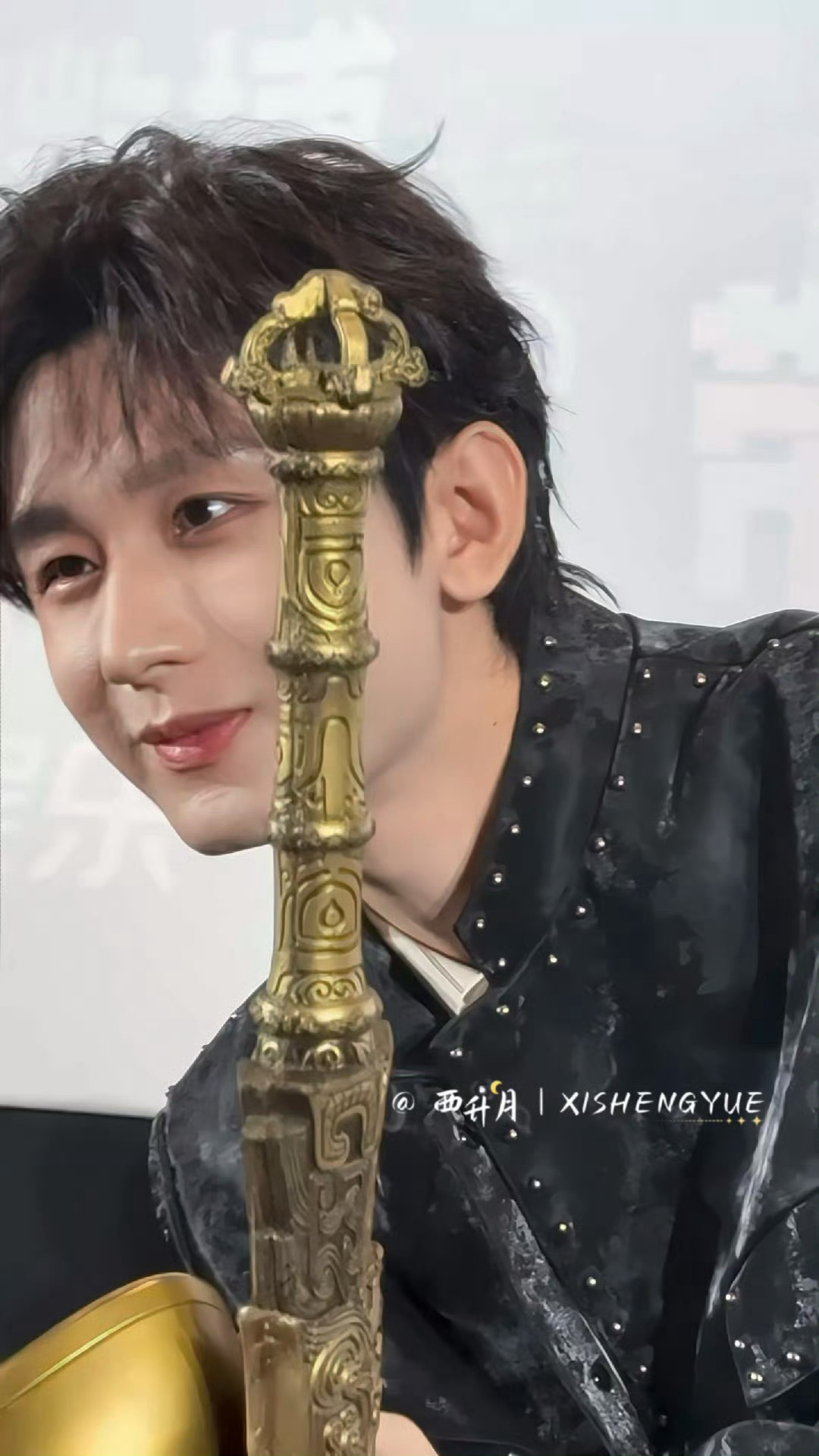 成毅憋笑憋出内伤还是没憋住成毅这憋笑场面，简直绝绝子！明明想憋住，结果还是没忍住